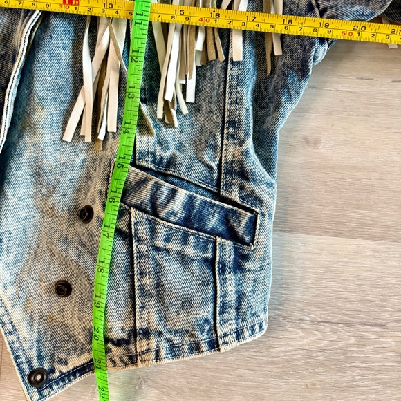 Vintage Denim and White Leather Fringe Removable Shoulder Pads Sz M - Picture 7 of 9